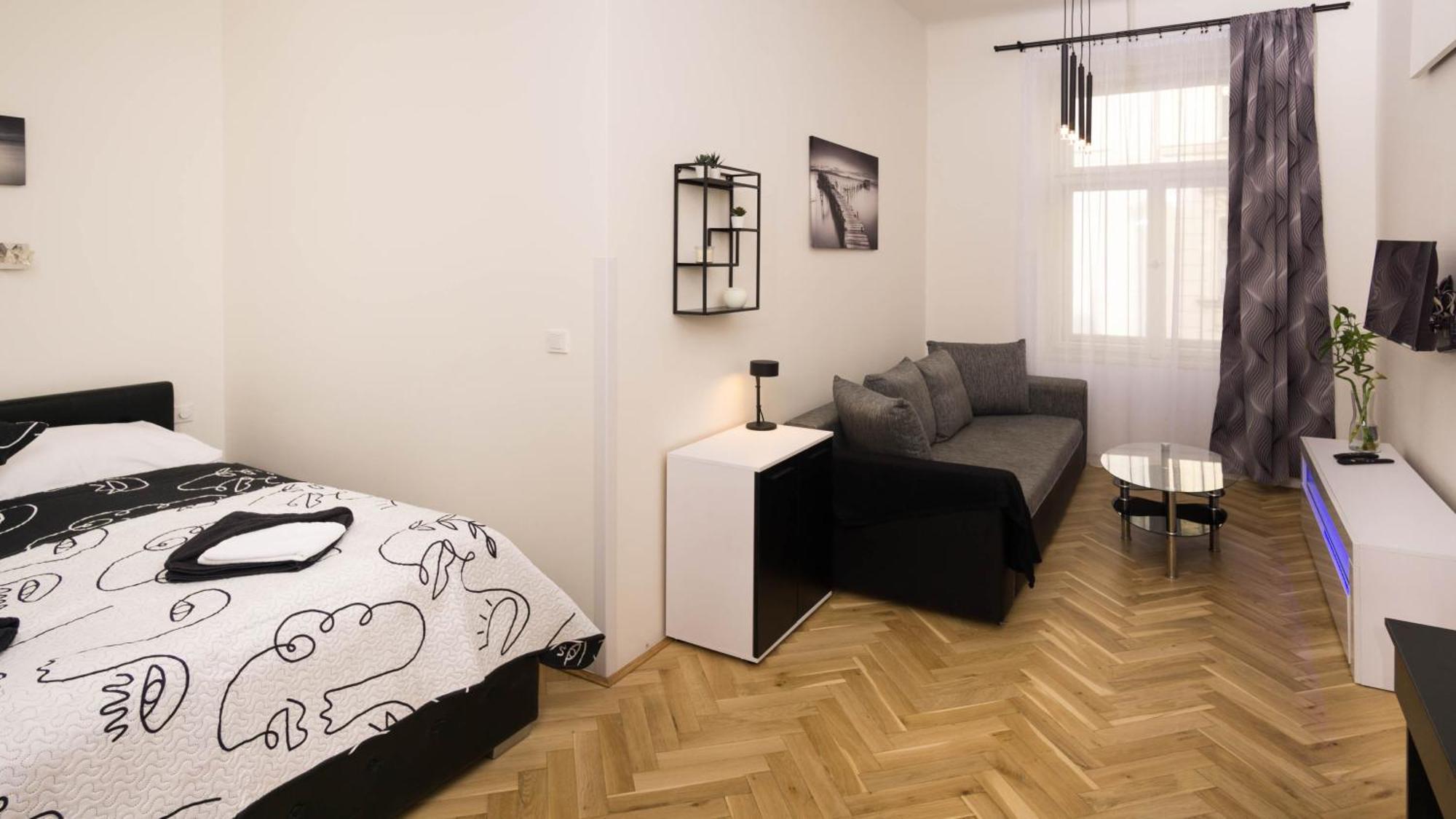 Black & White Apartment Prague By Wenceslas Square And Muzeum מראה חיצוני תמונה