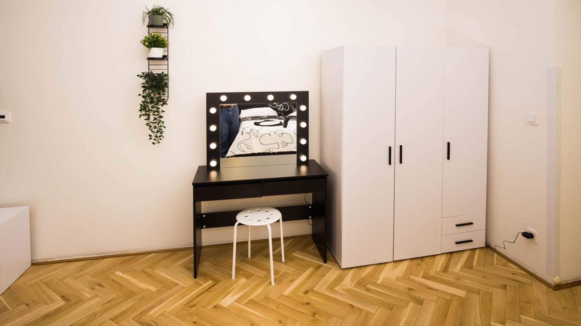 Black & White Apartment Prague By Wenceslas Square And Muzeum מראה חיצוני תמונה