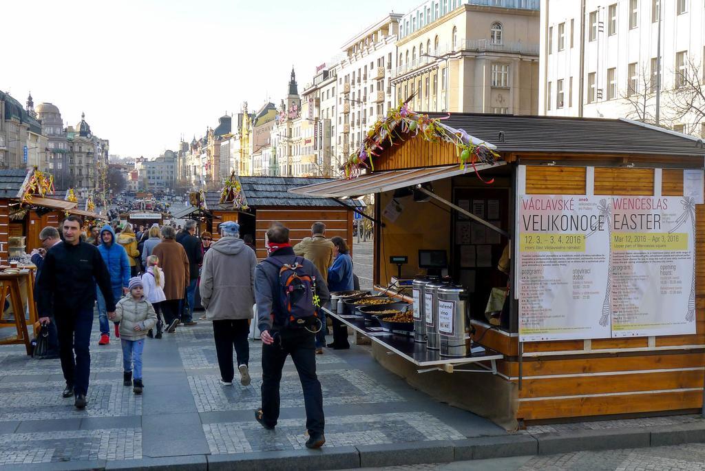 Black & White Apartment Prague By Wenceslas Square And Muzeum מראה חיצוני תמונה